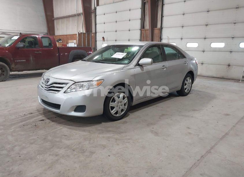 Photo 2 of 2010 Toyota Camry LE (VIN 4T1BF3EK9AU057547)