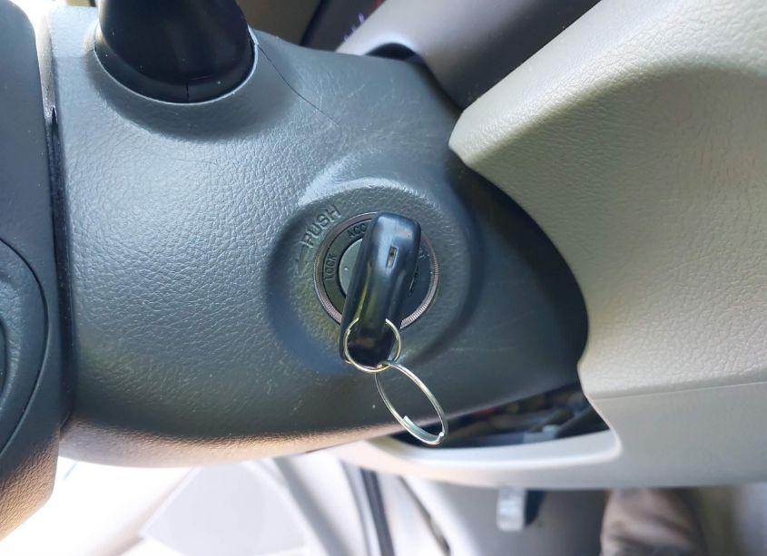 Photo 11 of 2010 Toyota Camry LE (VIN 4T1BF3EK9AU078401)