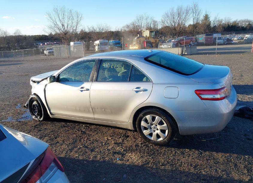 Photo 15 of 2010 Toyota Camry LE (VIN 4T1BF3EK9AU078401)