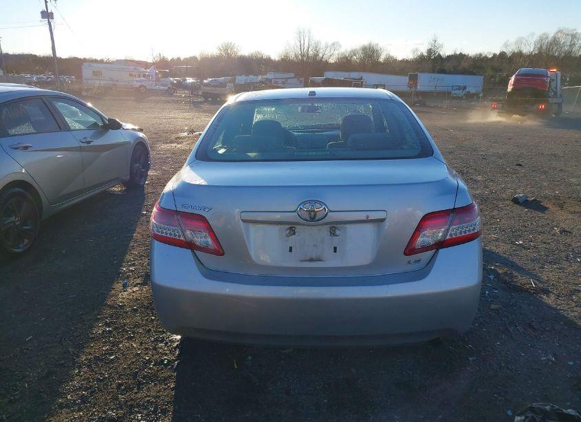 Photo 17 of 2010 Toyota Camry LE (VIN 4T1BF3EK9AU078401)