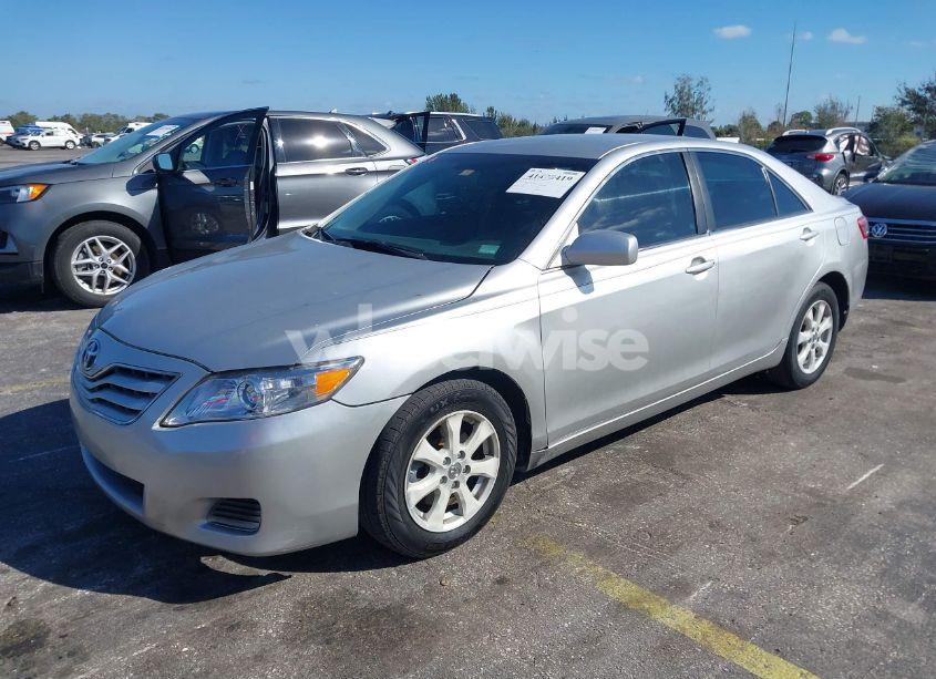 Photo 2 of 2010 Toyota Camry LE (VIN 4T1BF3EK9AU091178)