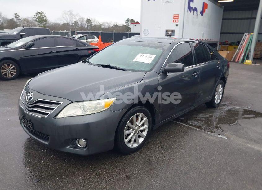 Photo 2 of 2010 Toyota Camry XLE (VIN 4T1BF3EK9AU110506)