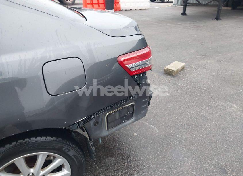 Photo 6 of 2010 Toyota Camry XLE (VIN 4T1BF3EK9AU110506)