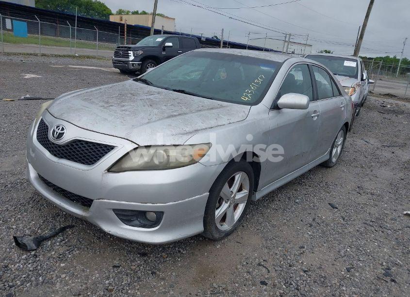 Photo 2 of 2010 Toyota Camry SE (VIN 4T1BF3EK9AU507343)