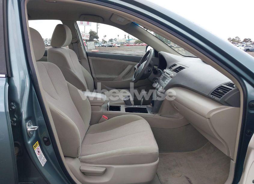 Photo 5 of 2010 Toyota Camry LE (VIN 4T1BF3EK9AU517838)