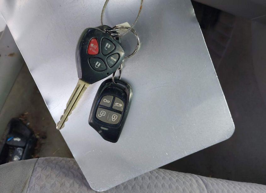 Photo 11 of 2010 Toyota Camry LE (VIN 4T1BF3EK9AU519783)