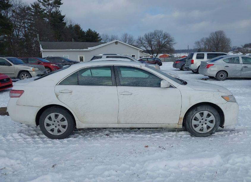 Photo 14 of 2010 Toyota Camry LE (VIN 4T1BF3EK9AU519783)