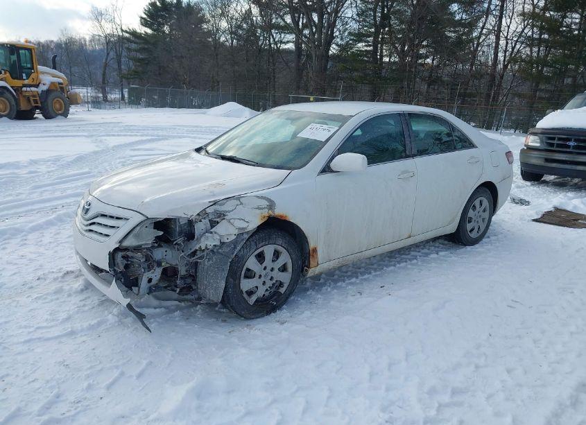 Photo 2 of 2010 Toyota Camry LE (VIN 4T1BF3EK9AU519783)
