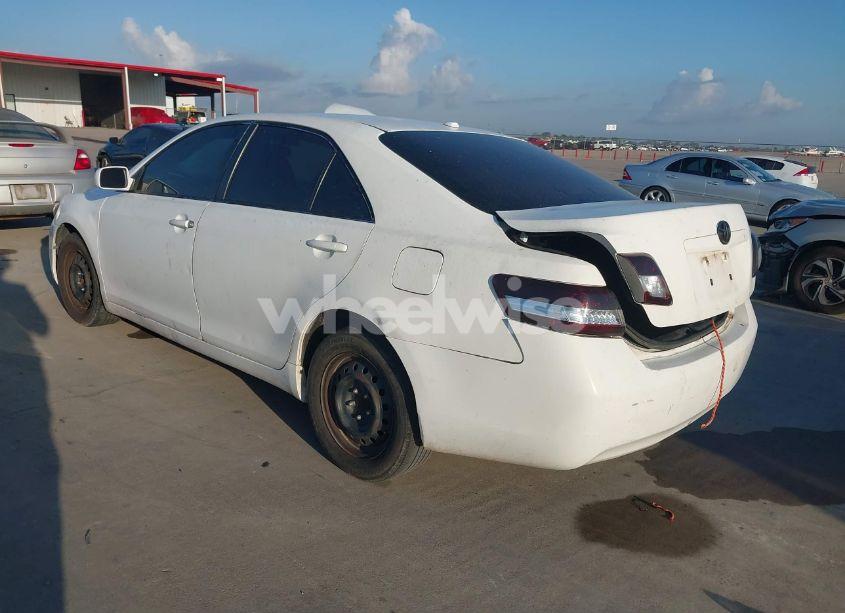 Photo 3 of 2010 Toyota Camry LE (VIN 4T1BF3EK9AU551309)