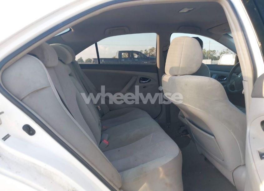 Photo 8 of 2010 Toyota Camry LE (VIN 4T1BF3EK9AU551309)