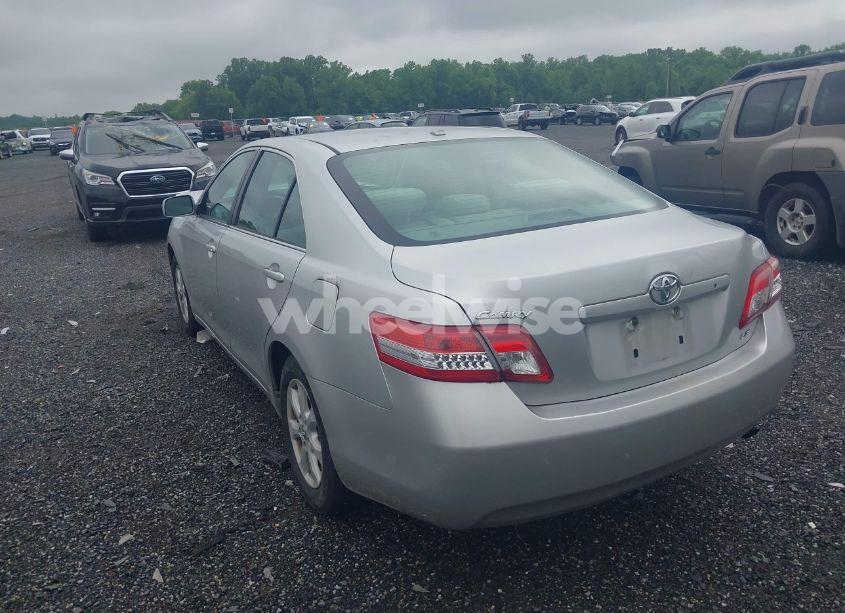 Photo 3 of 2010 Toyota Camry LE/SE/XLE (VIN 4T1BF3EK9AU554307)