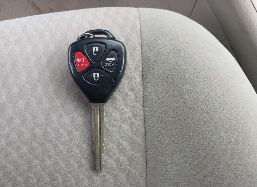 Photo 11 of 2010 Toyota Camry LE (VIN 4T1BF3EK9AU571611)