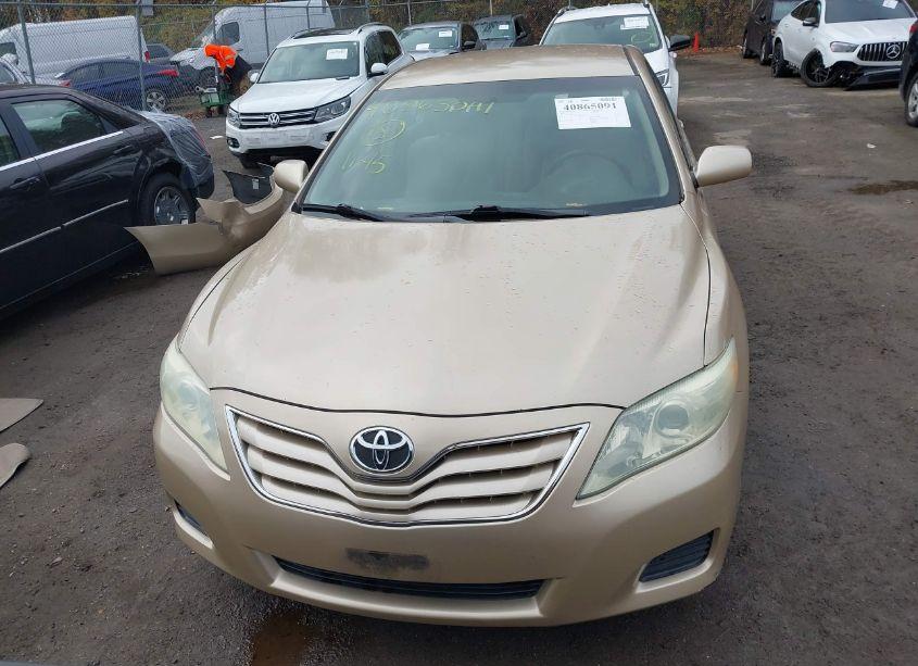 Photo 13 of 2010 Toyota Camry LE (VIN 4T1BF3EK9AU571611)