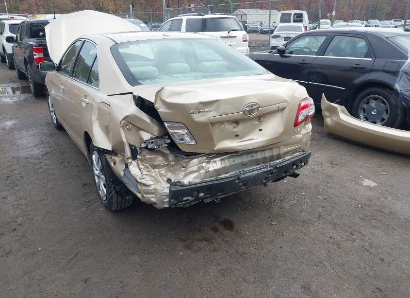 Photo 6 of 2010 Toyota Camry LE (VIN 4T1BF3EK9AU571611)