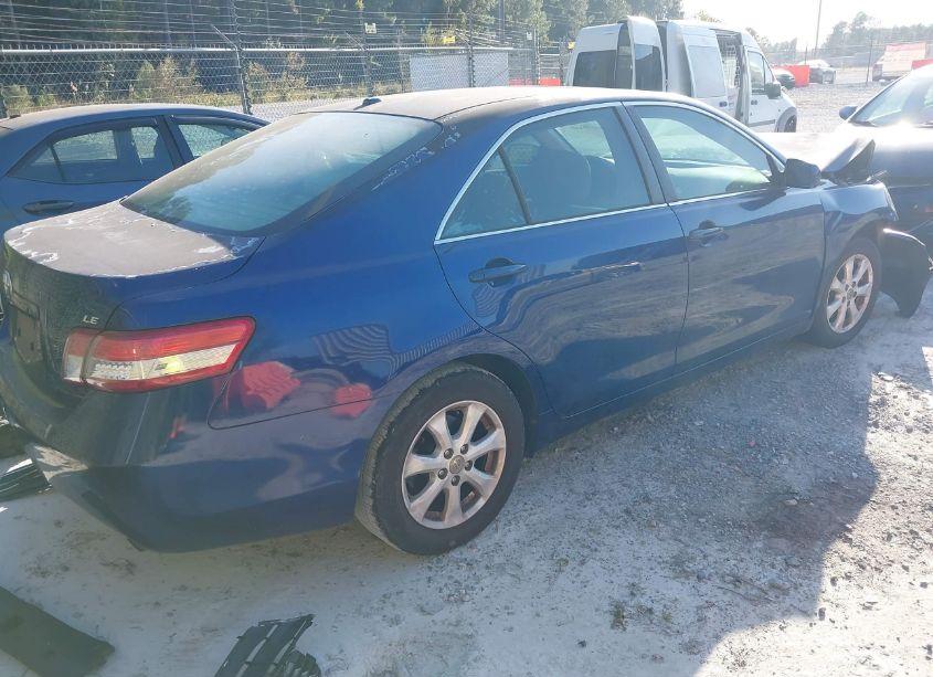 Photo 4 of 2010 Toyota Camry LE (VIN 4T1BF3EK9AU577134)