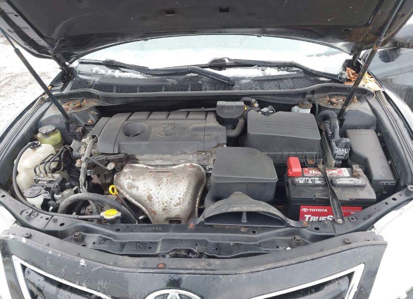 Photo 10 of 2011 Toyota Camry LE (VIN 4T1BF3EK9BU122060)