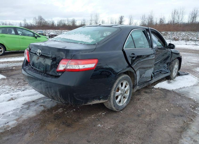 Photo 4 of 2011 Toyota Camry LE (VIN 4T1BF3EK9BU122060)