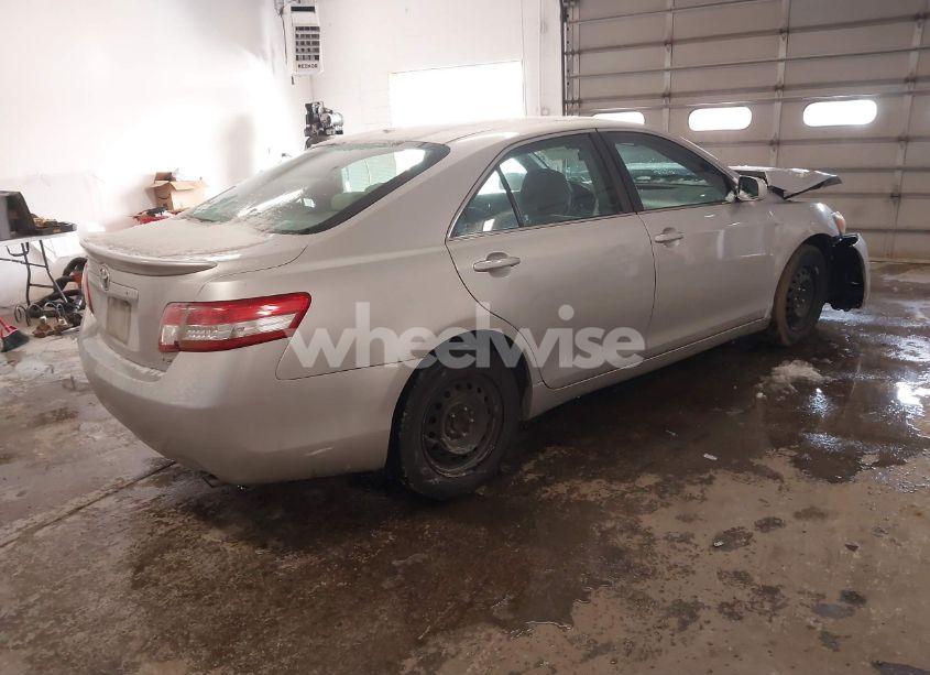 Photo 4 of 2011 Toyota Camry LE (VIN 4T1BF3EK9BU123340)