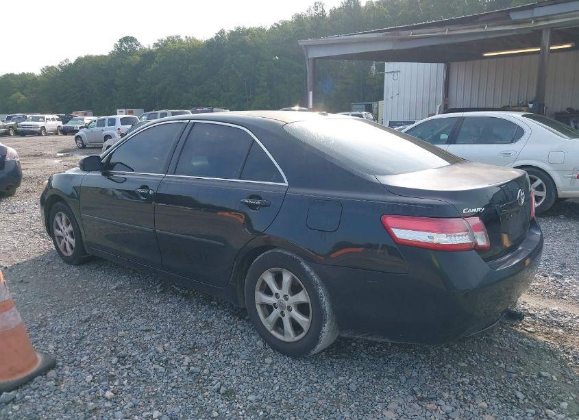 Photo 3 of 2011 Toyota Camry LE (VIN 4T1BF3EK9BU131213)