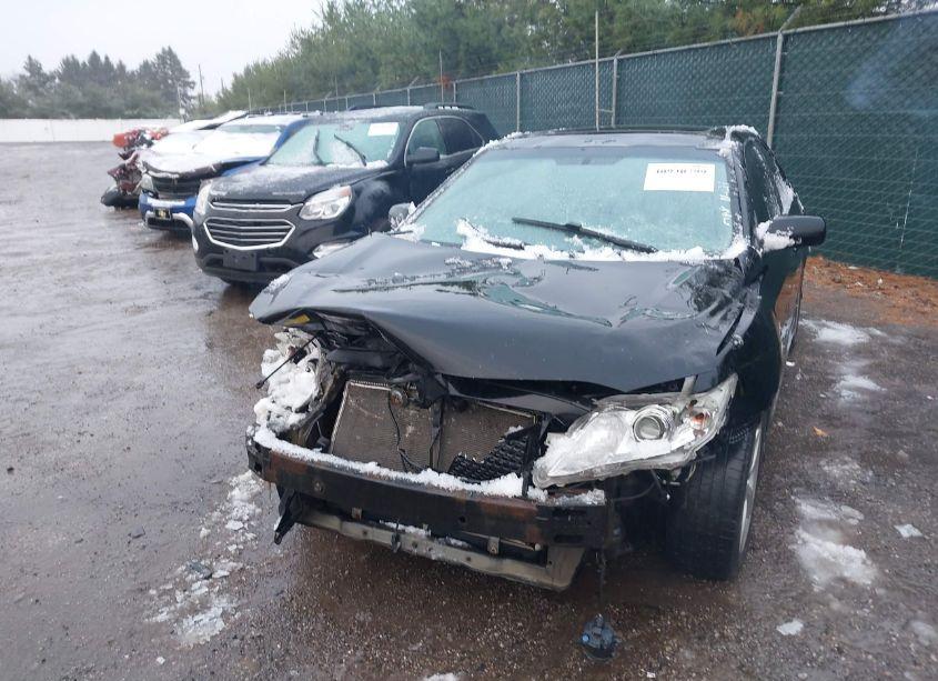 Photo 2 of 2011 Toyota Camry SE (VIN 4T1BF3EK9BU137741)