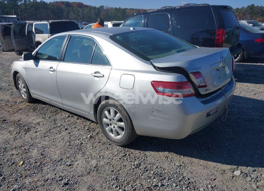 Photo 3 of 2011 Toyota Camry LE (VIN 4T1BF3EK9BU139599)
