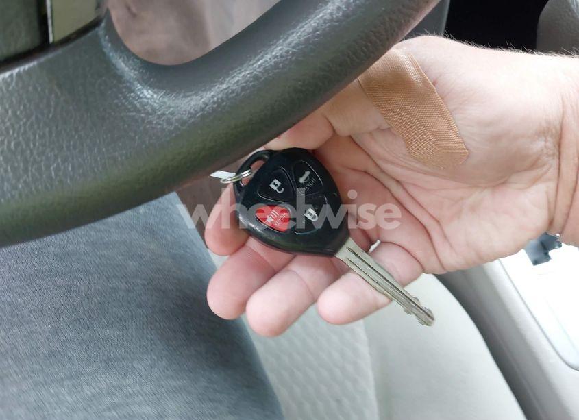 Photo 11 of 2011 Toyota Camry LE (VIN 4T1BF3EK9BU140509)