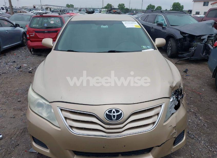 Photo 12 of 2011 Toyota Camry LE (VIN 4T1BF3EK9BU140509)