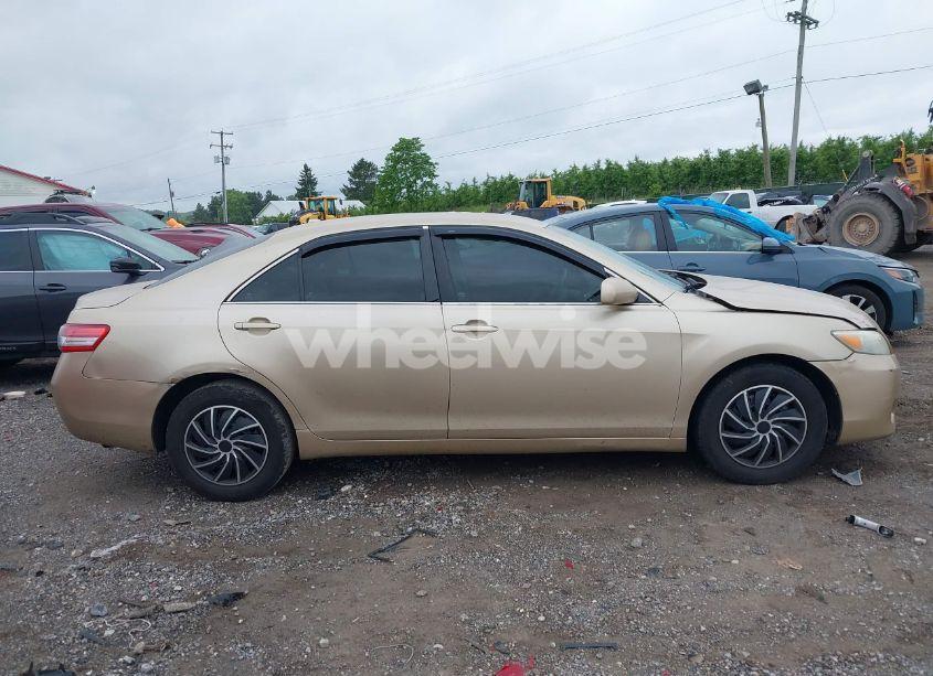 Photo 13 of 2011 Toyota Camry LE (VIN 4T1BF3EK9BU140509)