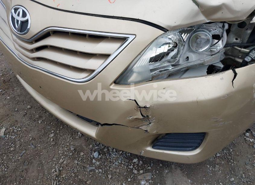 Photo 6 of 2011 Toyota Camry LE (VIN 4T1BF3EK9BU140509)