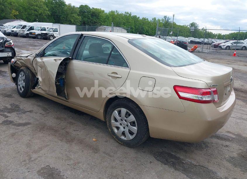 Photo 3 of 2011 Toyota Camry SE/LE/XLE (VIN 4T1BF3EK9BU151364)