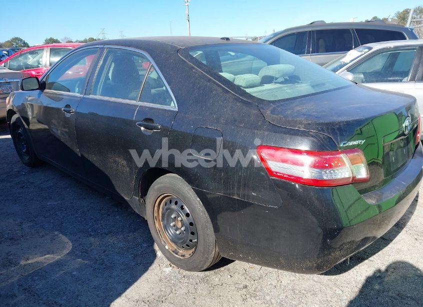 Photo 3 of 2011 Toyota Camry LE (VIN 4T1BF3EK9BU168634)