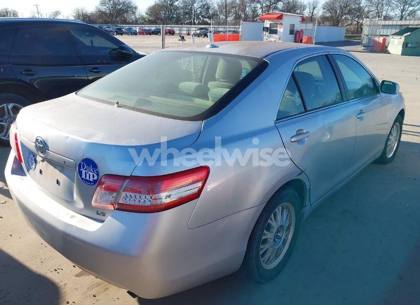Photo 4 of 2011 Toyota Camry LE (VIN 4T1BF3EK9BU175888)