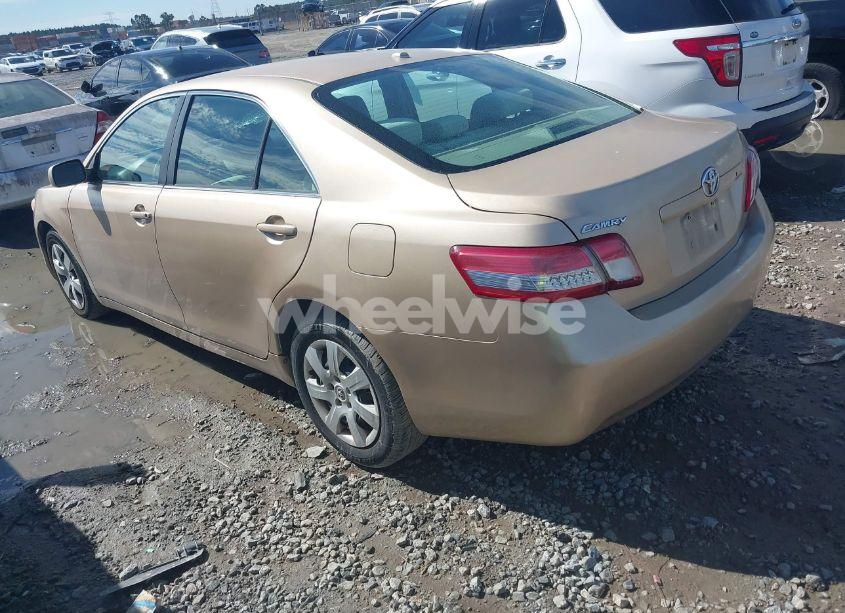 Photo 3 of 2011 Toyota Camry (VIN 4T1BF3EK9BU196756)