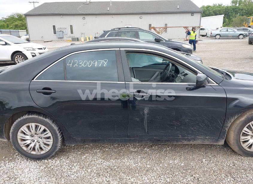 Photo 13 of 2011 Toyota Camry LE (VIN 4T1BF3EK9BU215807)