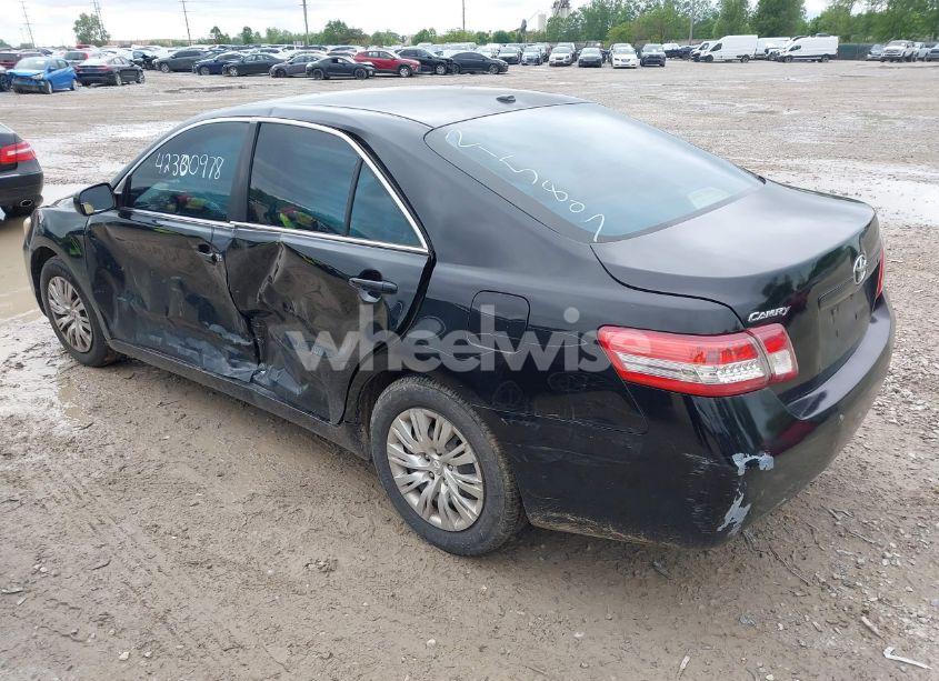 Photo 3 of 2011 Toyota Camry LE (VIN 4T1BF3EK9BU215807)