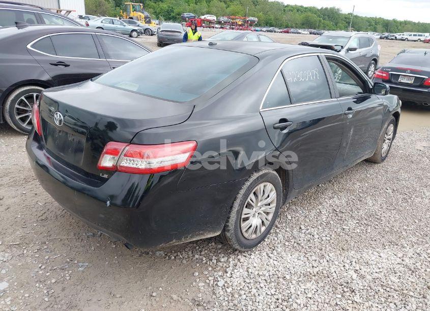 Photo 4 of 2011 Toyota Camry LE (VIN 4T1BF3EK9BU215807)