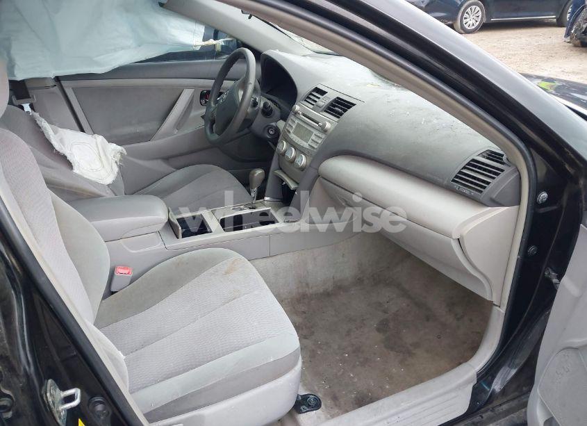 Photo 5 of 2011 Toyota Camry LE (VIN 4T1BF3EK9BU215807)