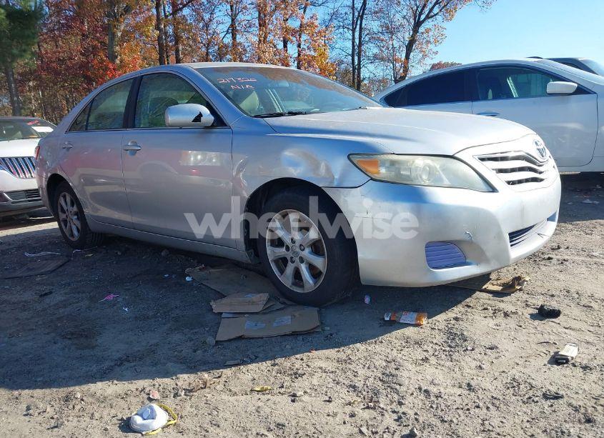 2011 Toyota Camry LE (VIN 4T1BF3EK9BU217332) main photo