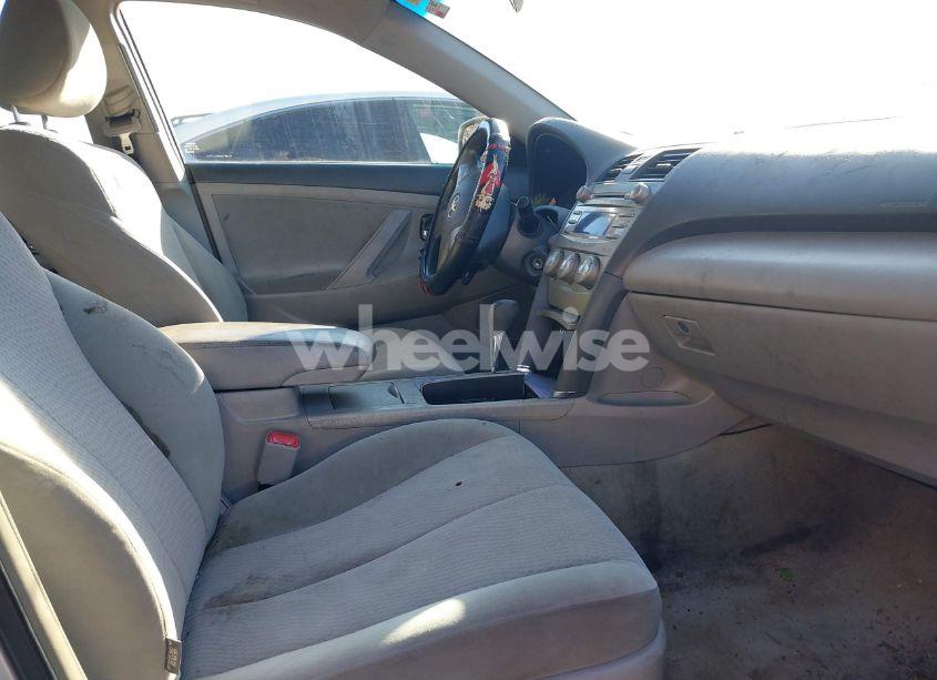 Photo 5 of 2011 Toyota Camry LE (VIN 4T1BF3EK9BU217332)