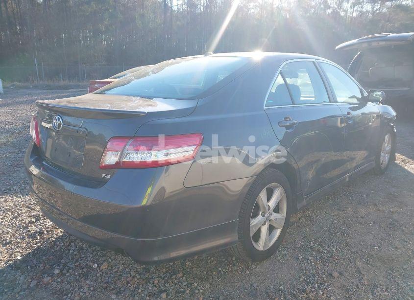 Photo 4 of 2011 Toyota Camry SE (VIN 4T1BF3EK9BU220571)