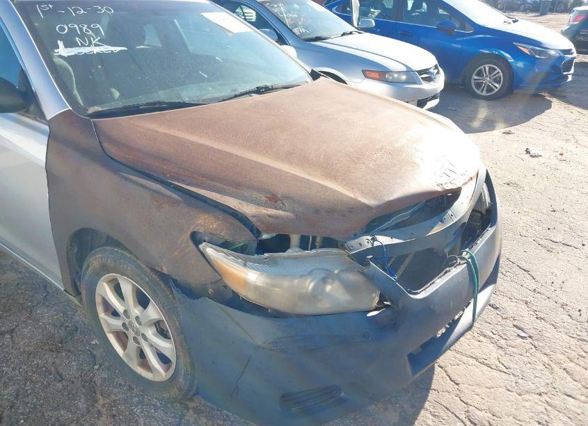 Photo 6 of 2011 Toyota Camry LE (VIN 4T1BF3EK9BU221672)