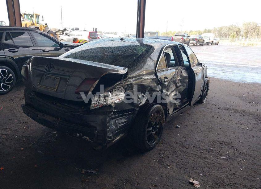 Photo 4 of 2011 Toyota Camry LE (VIN 4T1BF3EK9BU223194)