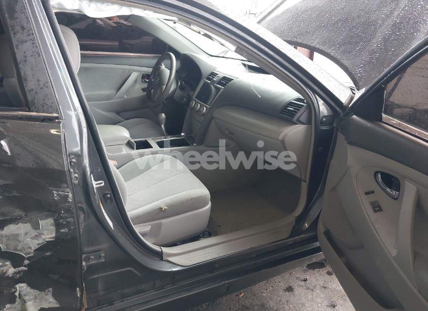 Photo 5 of 2011 Toyota Camry LE (VIN 4T1BF3EK9BU223194)