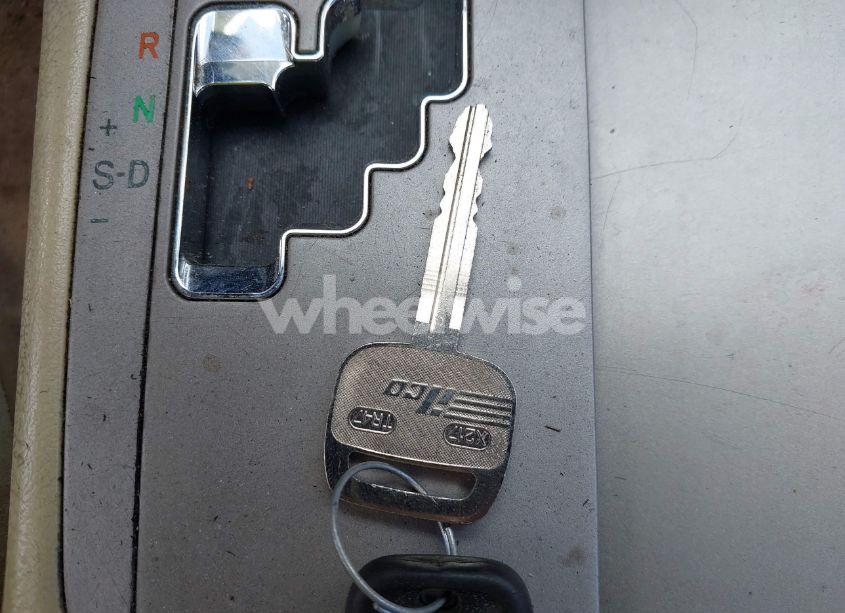 Photo 11 of 2011 Toyota Camry LE (VIN 4T1BF3EK9BU228511)