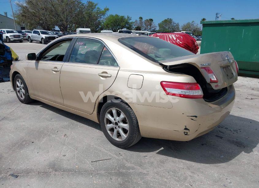 Photo 3 of 2011 Toyota Camry LE (VIN 4T1BF3EK9BU228511)