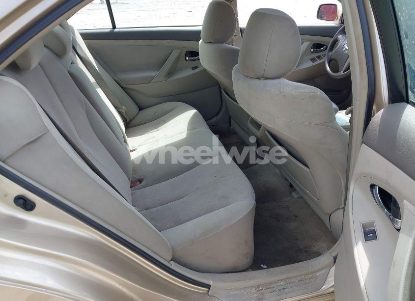 Photo 8 of 2011 Toyota Camry LE (VIN 4T1BF3EK9BU228511)