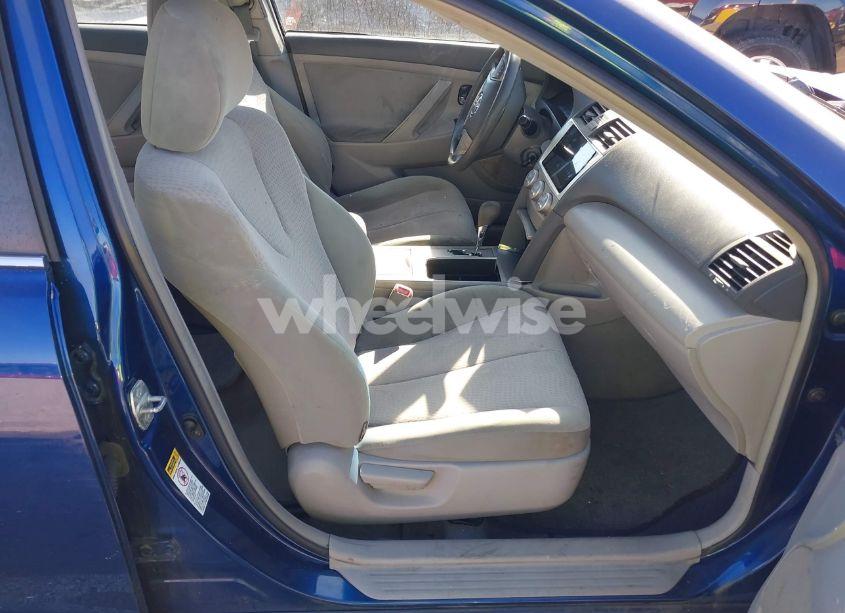 Photo 5 of 2011 Toyota Camry LE (VIN 4T1BF3EK9BU585879)