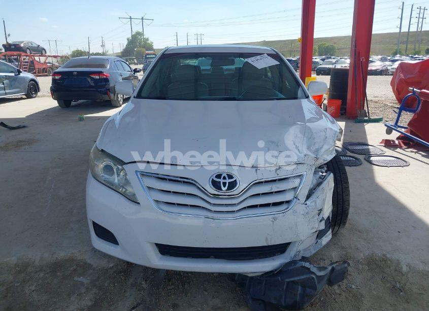 Photo 12 of 2011 Toyota Camry LE (VIN 4T1BF3EK9BU591505)