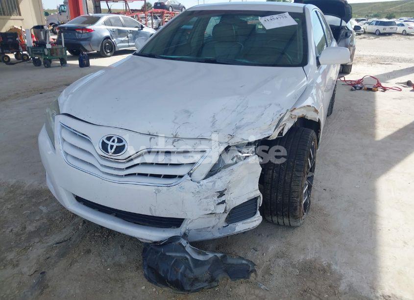 Photo 6 of 2011 Toyota Camry LE (VIN 4T1BF3EK9BU591505)