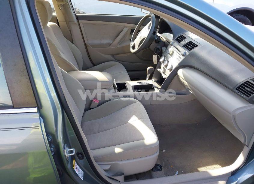 Photo 5 of 2011 Toyota Camry LE (VIN 4T1BF3EK9BU596297)